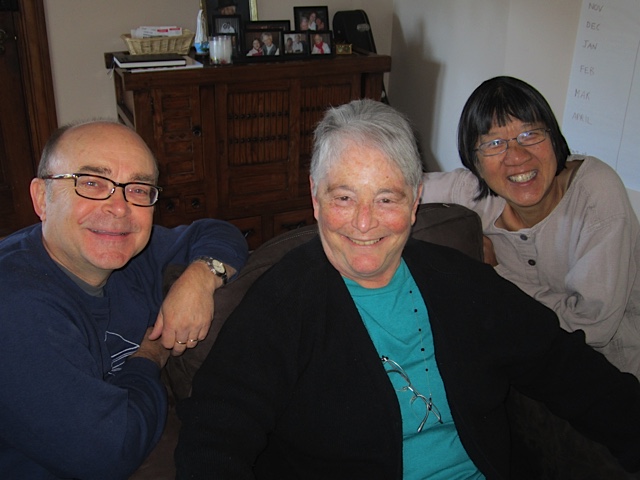 John Nimmo, Louise Derman-Sparks, Debbie LeeKeenan in Living Room